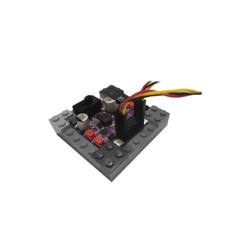 Snekboard - открытый аппаратный микроконтроллер Python для LEGO®