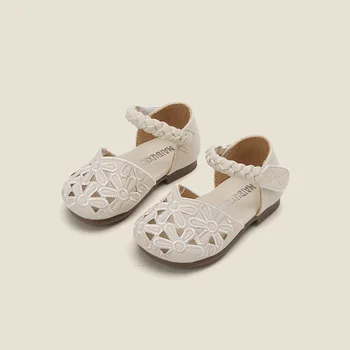 Детские сандалии в летнем стиле 2023, тонкие туфли из искусственной кожи для маленьких девочек, модные открытые туфли принцессы, первые ходунки для новорожденных