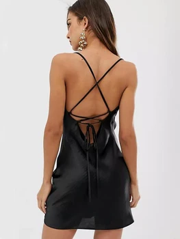 Летнее новое атласное платье 2022 года, мини-платье-комбинация cami из блестящего атласа со шнуровкой сзади черного цвета
