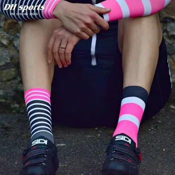 Новые высококачественные профессиональные велосипедные носки, дышащие дорожные велосипедные носки, компрессионные носки для гоночных велосипедов на открытом воздухе
