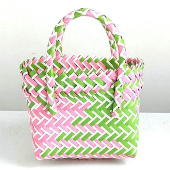 Простой дизайн женская сумка 2023 Новая модная сумка в цвет, подходящая по цвету, маленькая сумка из ПВХ, хозяйственная сумка, летняя пляжная сумка